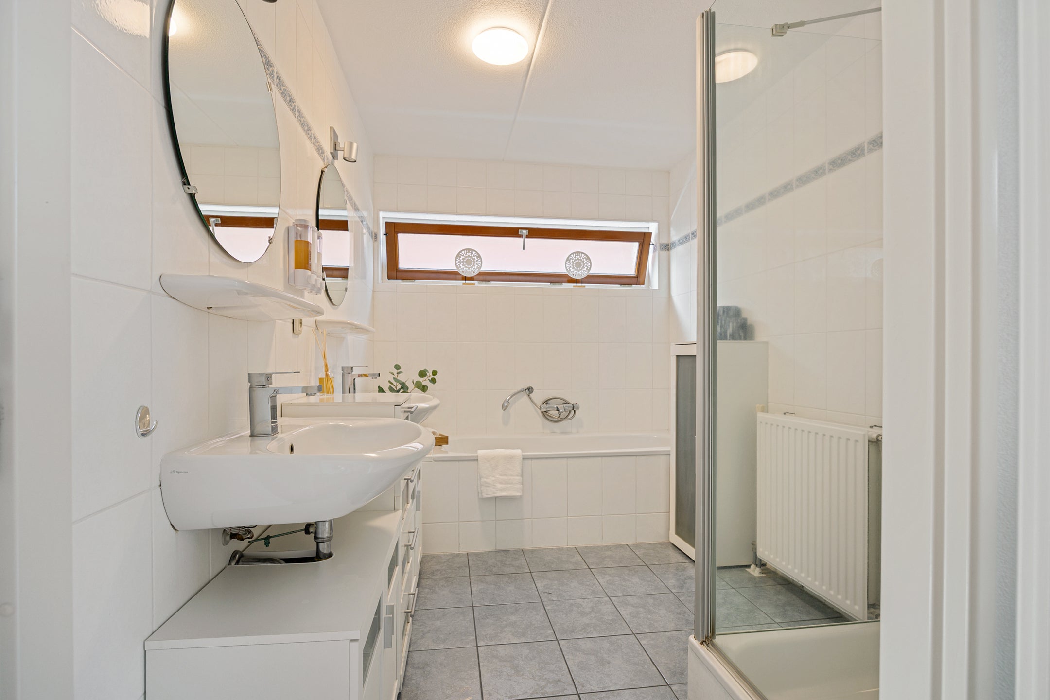Tussenwoning te koop: Schout van Bergheslaan 7, 'S-Hertogenbosch