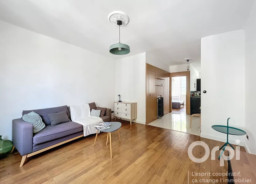 Flat Rue Paul Verlaine in Villeurbanne