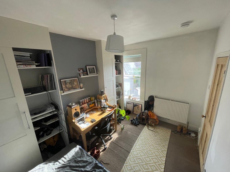 Room Winchester Road in Bristol