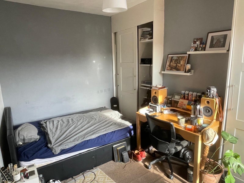 Room Winchester Road in Bristol
