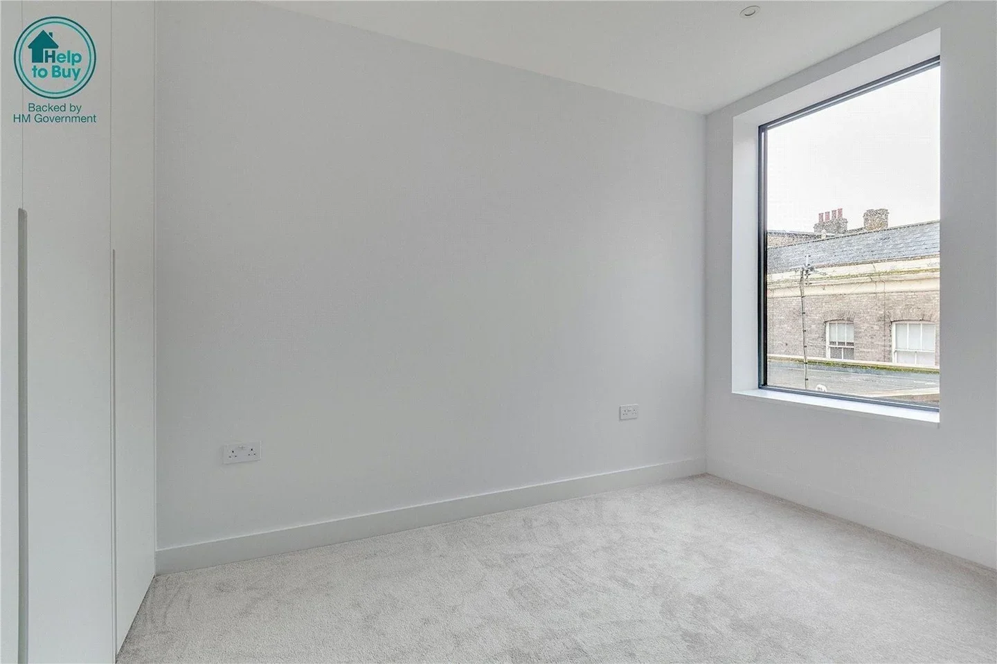 Flat Lillie Road in Greater London