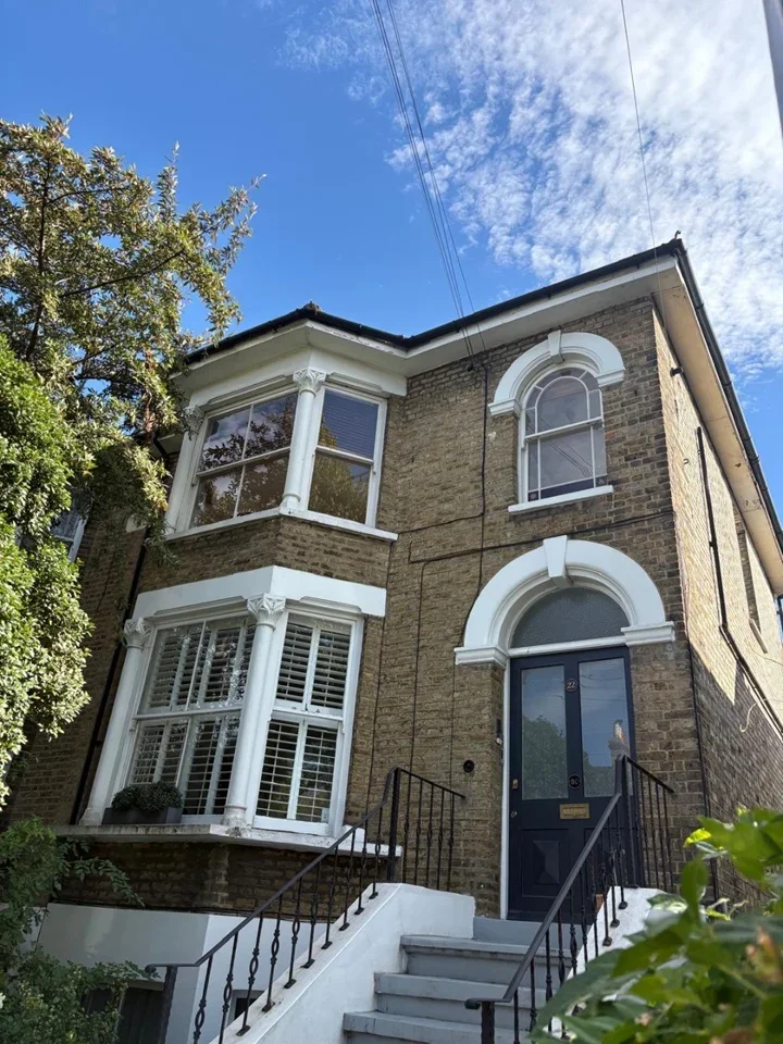 Flat Harefield Road in Greater London