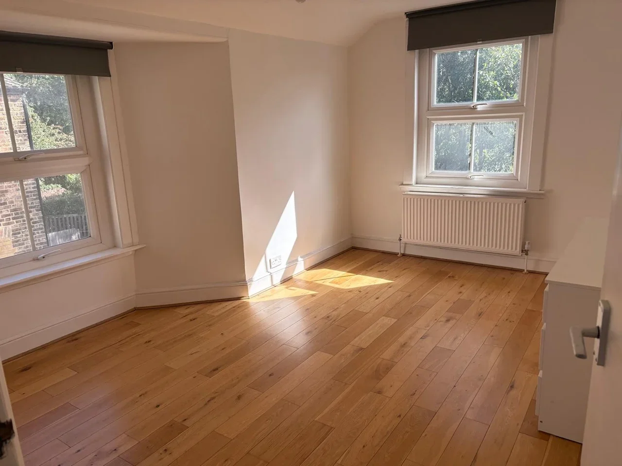 Flat Harefield Road in Greater London