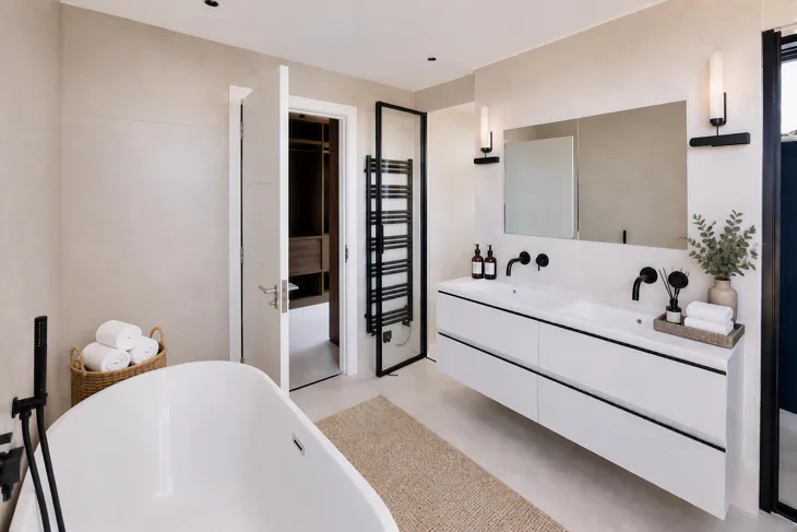Flat The Vale in Greater London