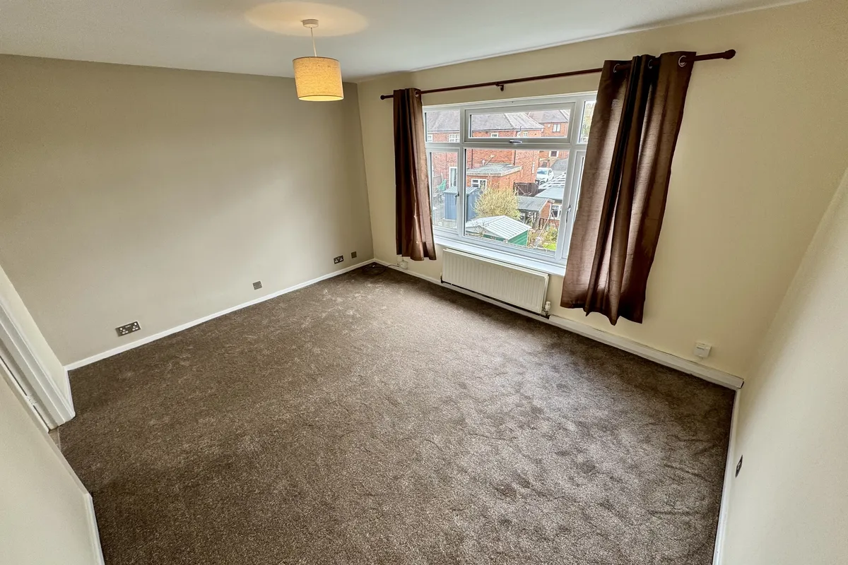 Flat Turners Grove in Dudley