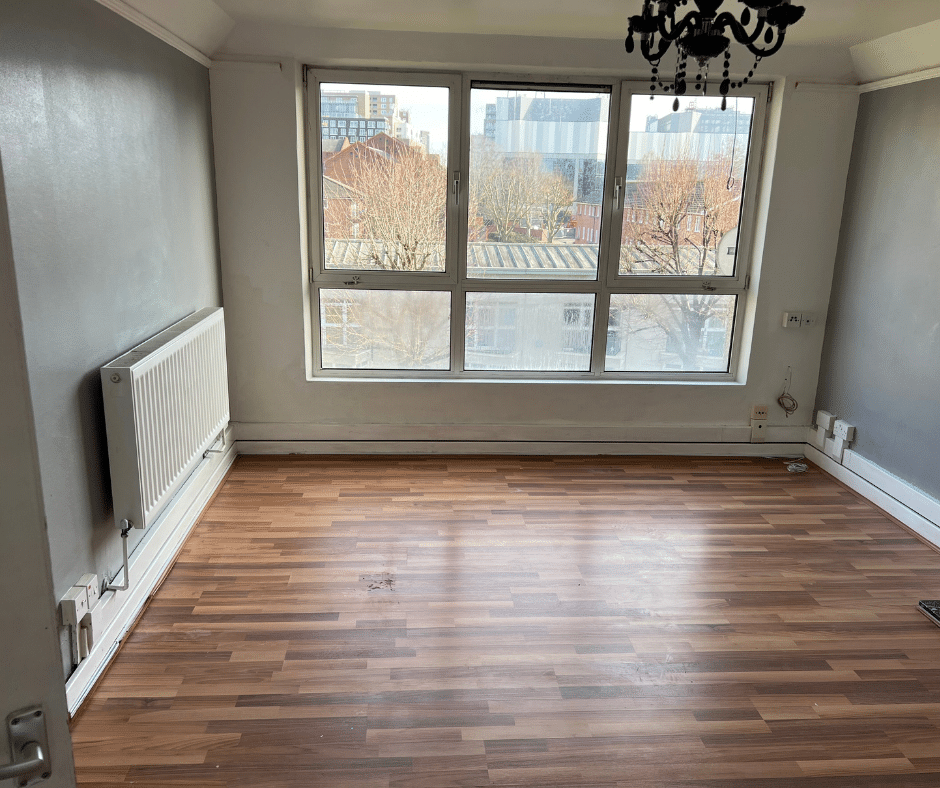 Room Tiller Road in Greater London