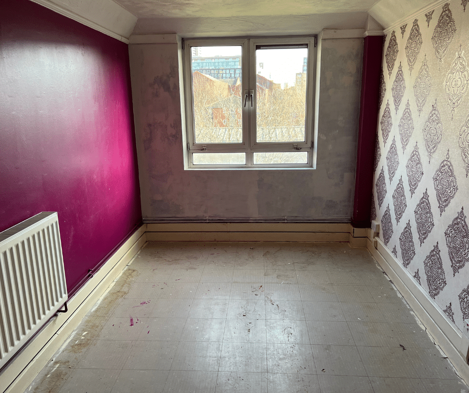 Room Tiller Road in Greater London