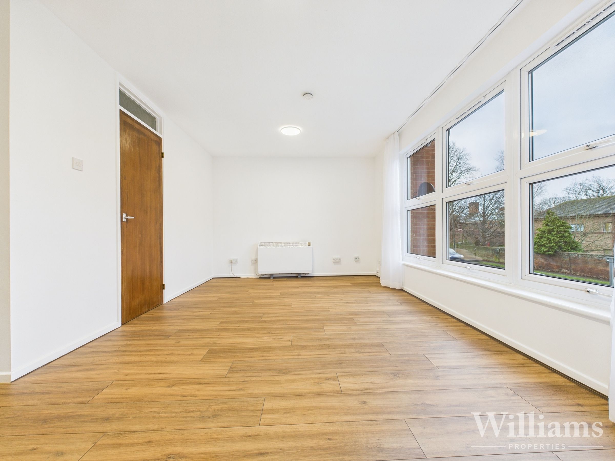 Flat Bierton Road in Aylesbury