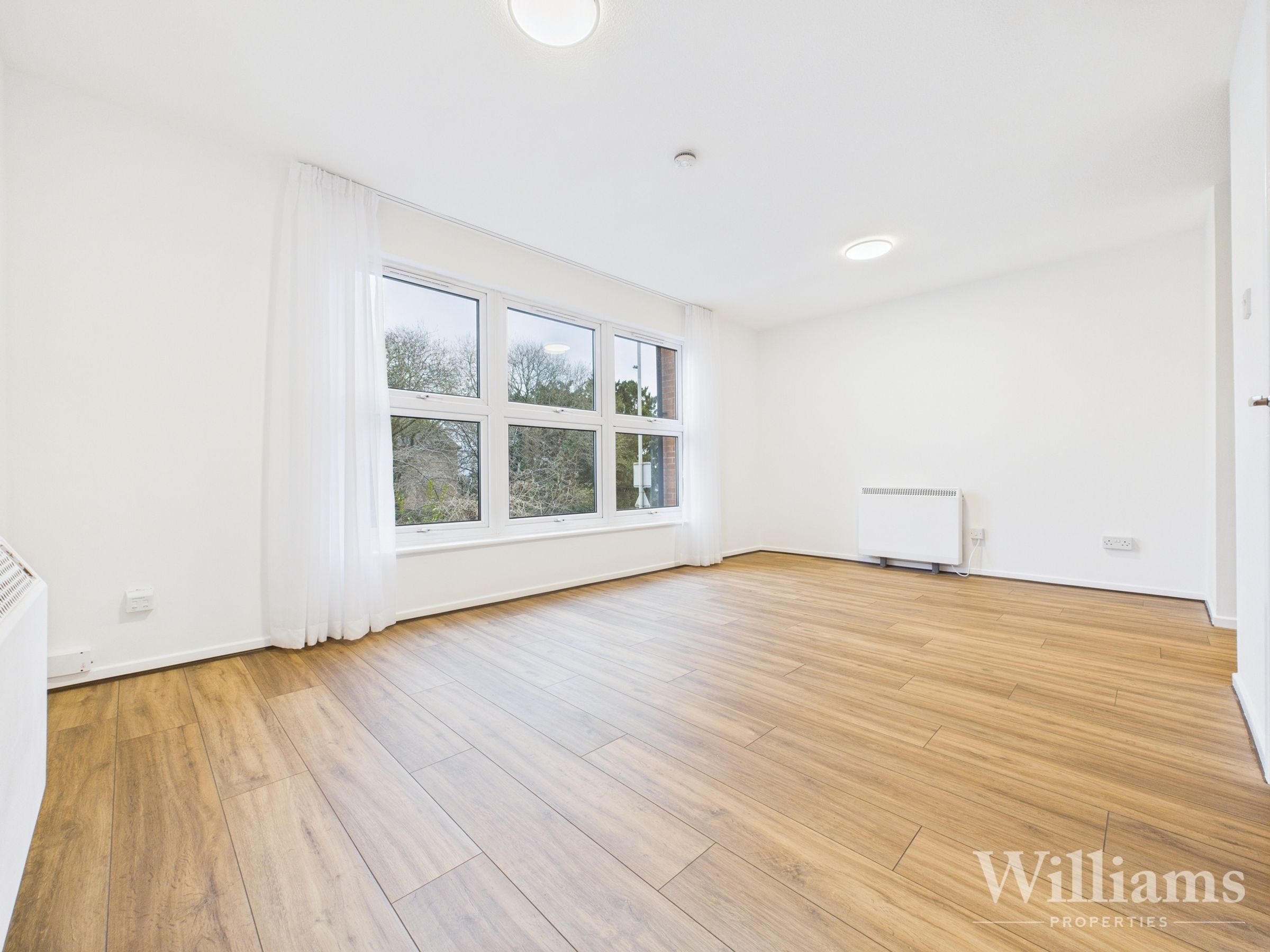 Flat Bierton Road in Aylesbury