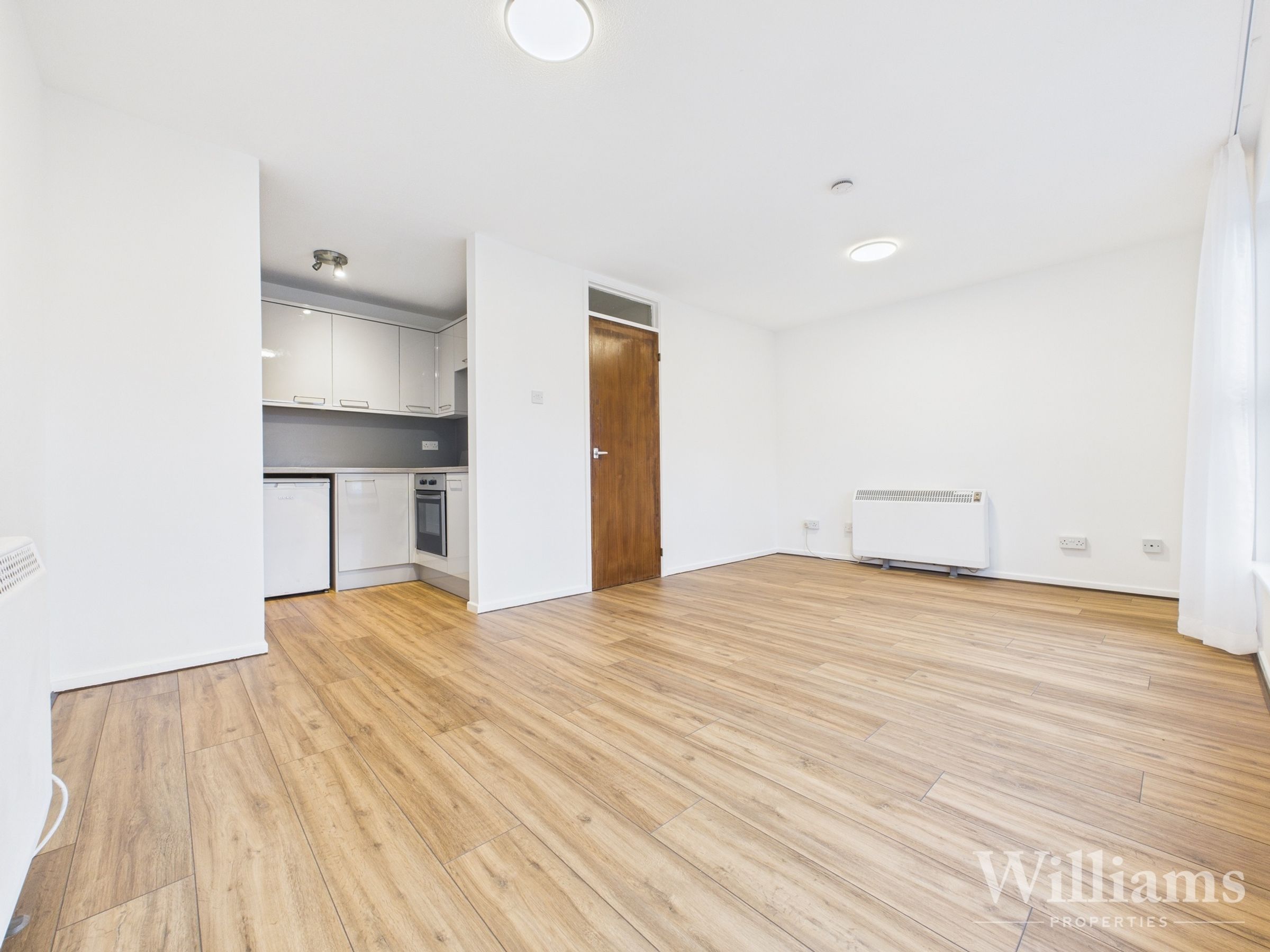 Flat Bierton Road in Aylesbury