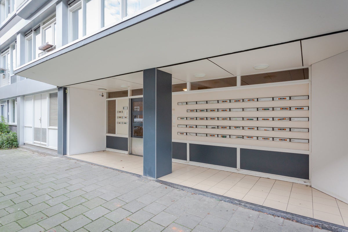 Appartement aan de Eerste Helmersstraat in Amsterdam (585885)