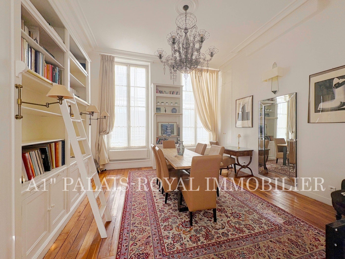 Appartement Rue d'Amboise à Paris