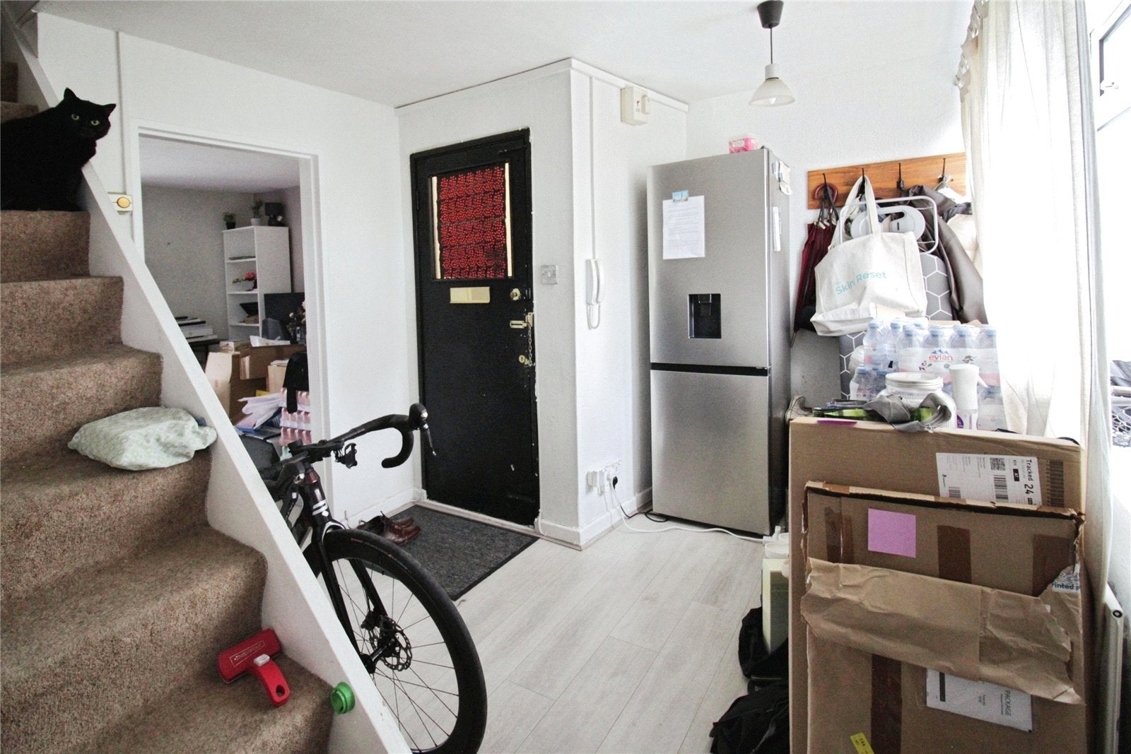 Flat Goldhanger Cross in Basildon