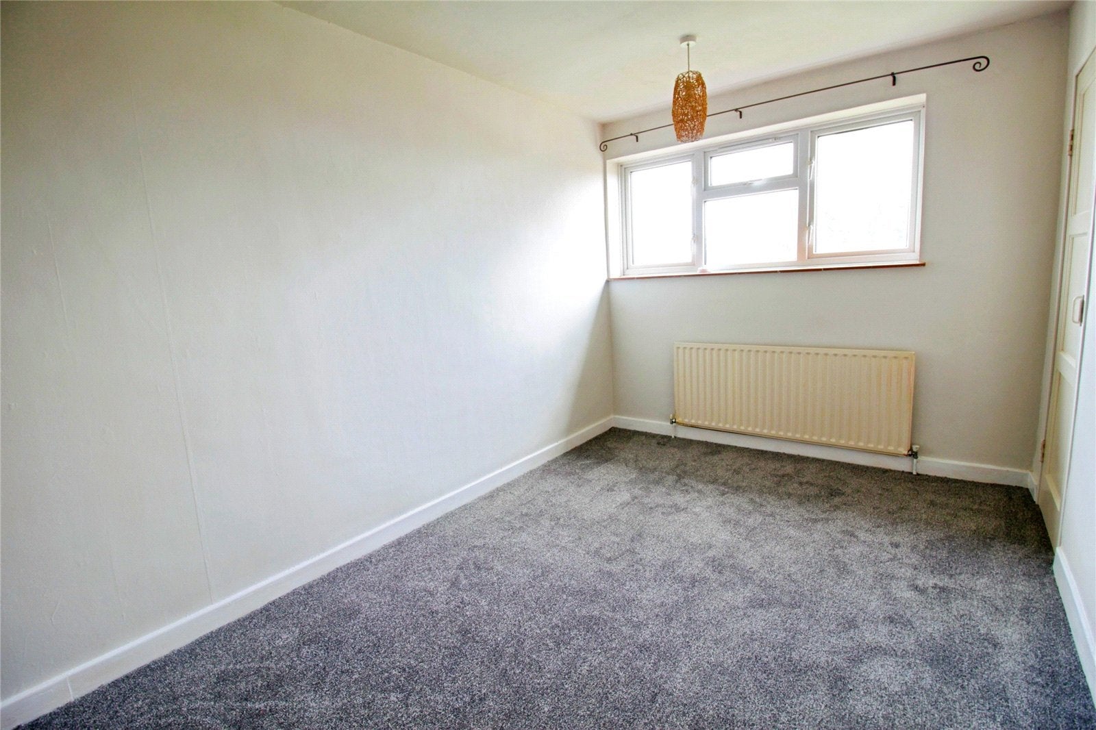 Flat Goldhanger Cross in Basildon