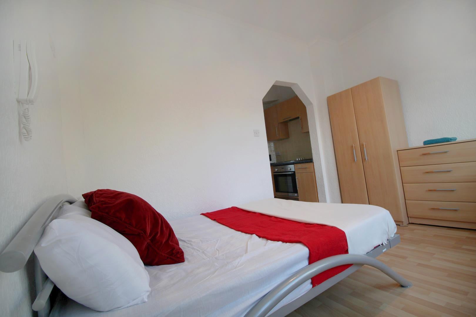 Flat Earl's Court Gardens in Greater London