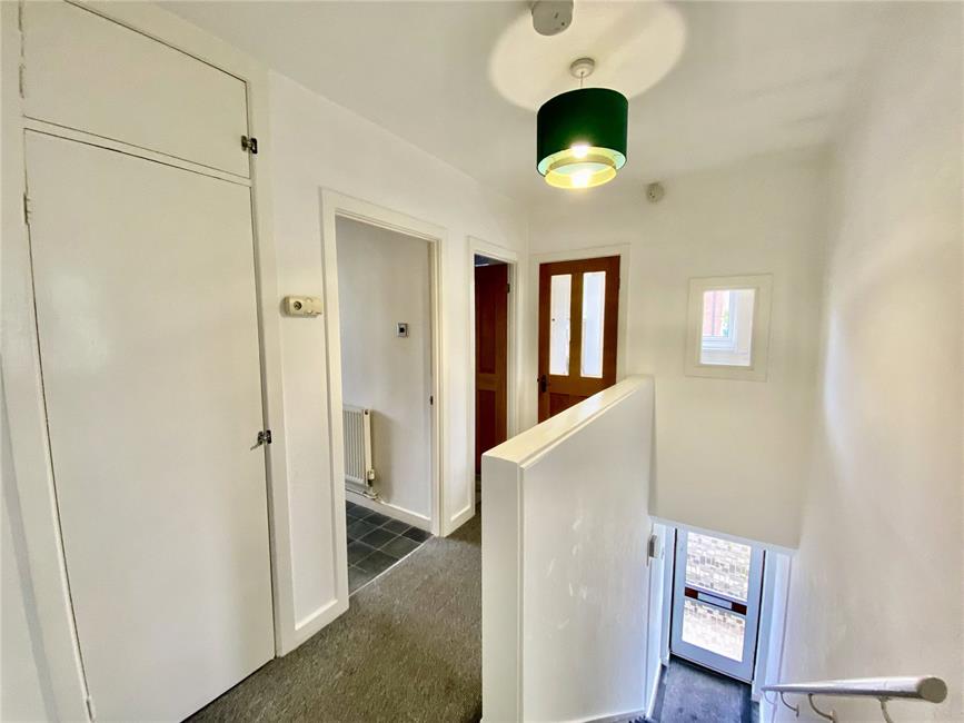 Flat Maryport Road in Cardiff