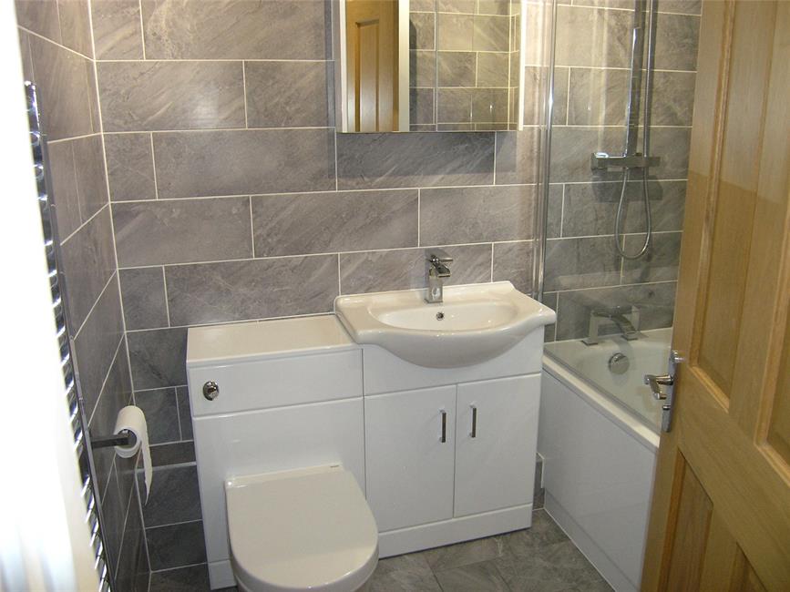 Flat Maryport Road in Cardiff