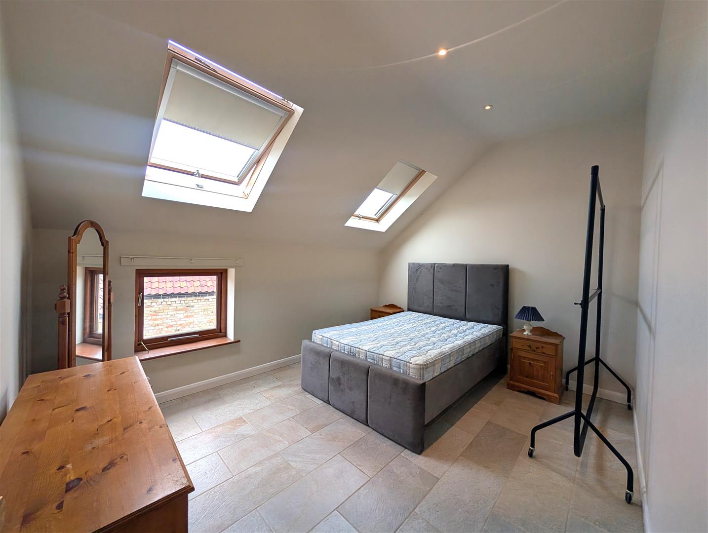 Flat Scothern Lane in Lincoln
