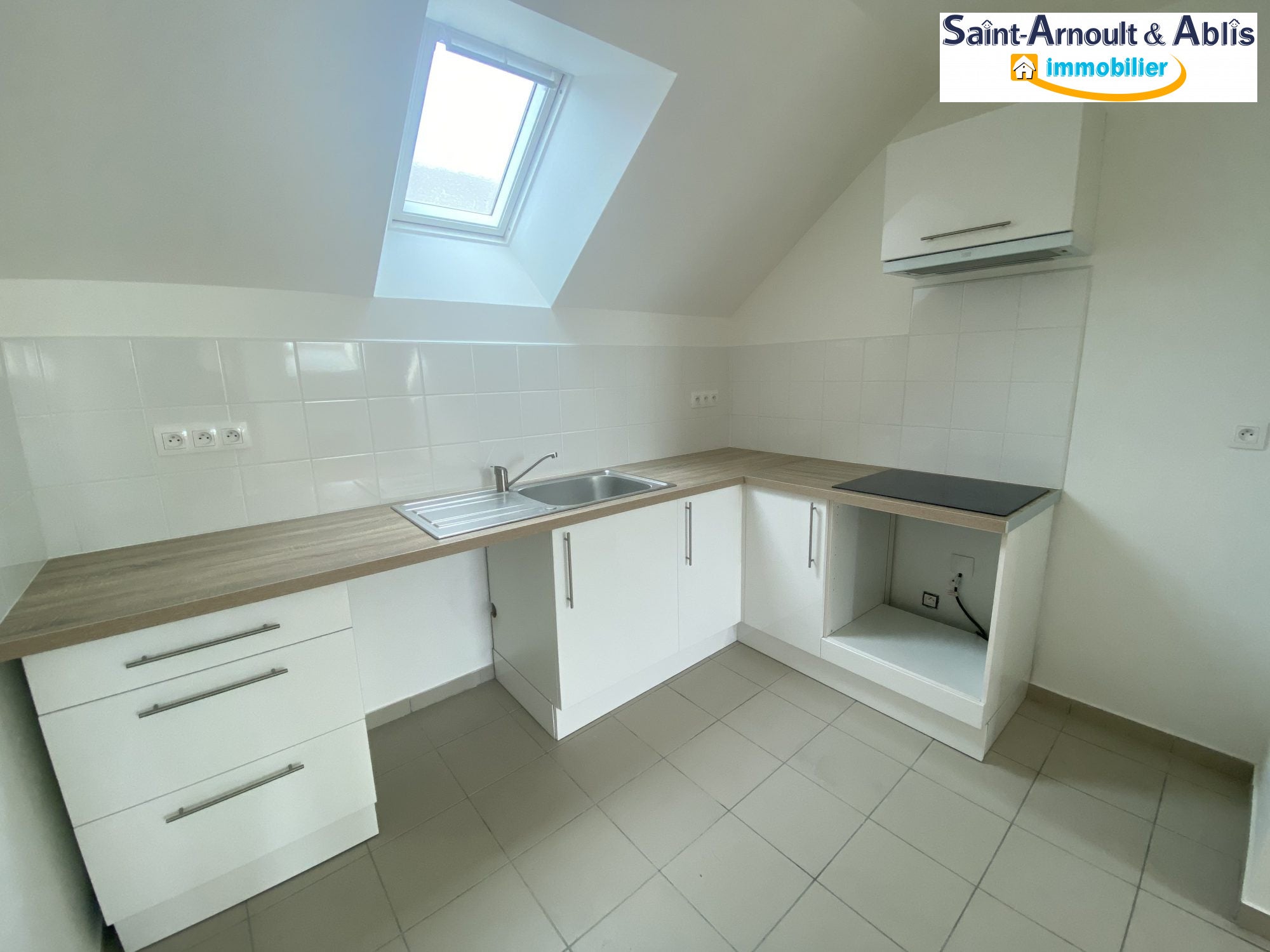 Appartement Rue Charles de Gaulle à Saint-Arnoult-en-Yvelines