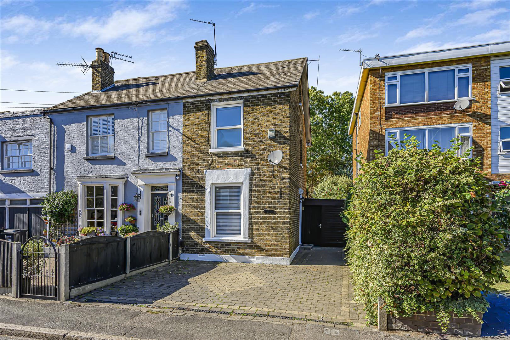 House Prospect Road in Greater London