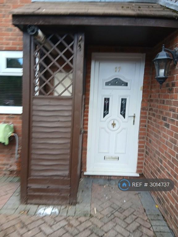 House Lamorna Close in Salford