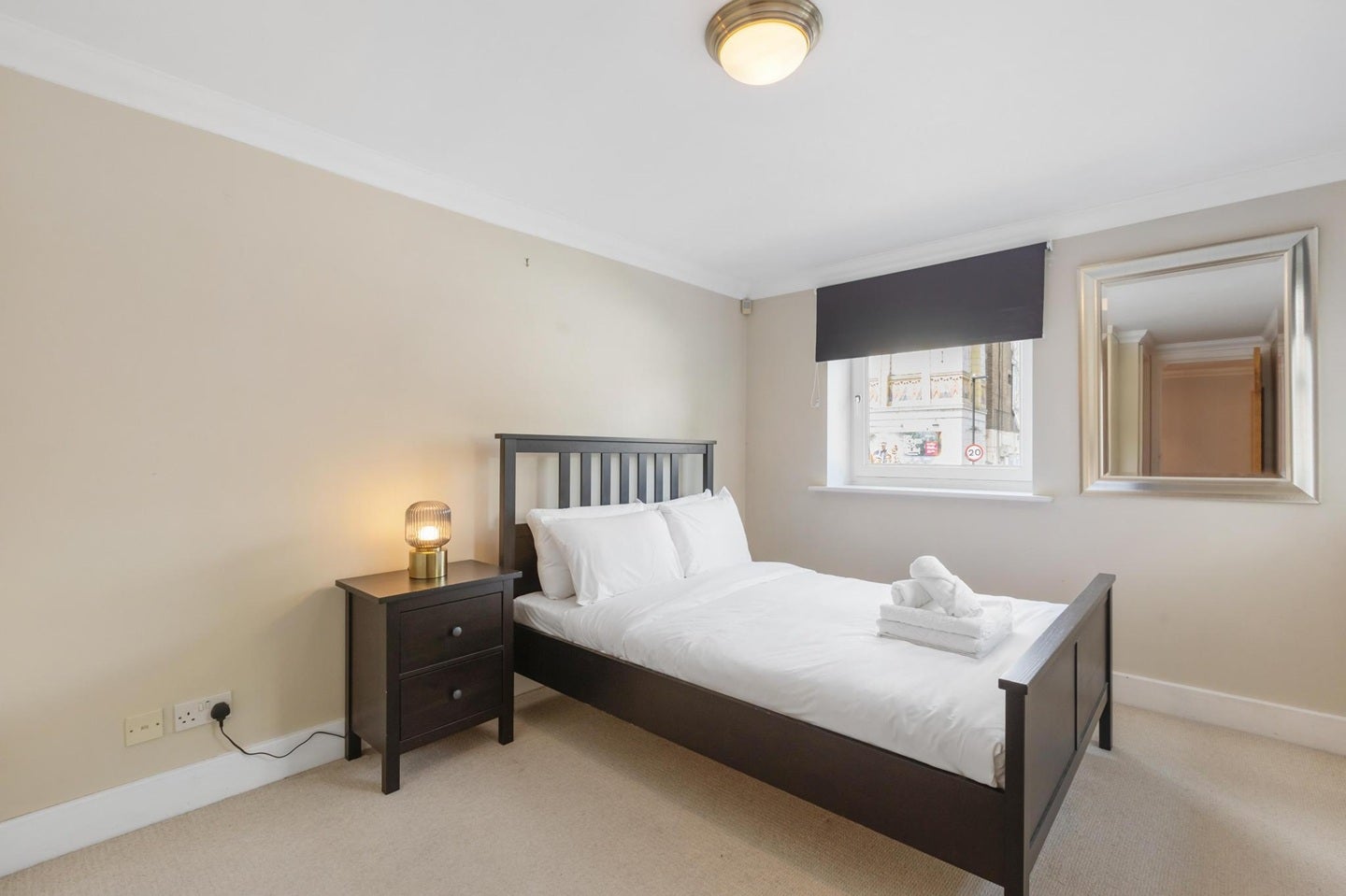 Flat Melville Place in Greater London