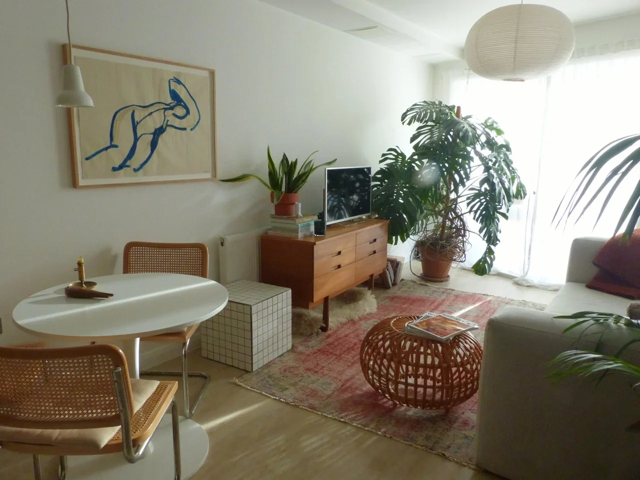 Flat Narford Road in Greater London