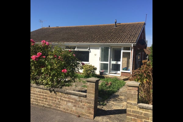 House Elm Road in Folkestone and Hythe District