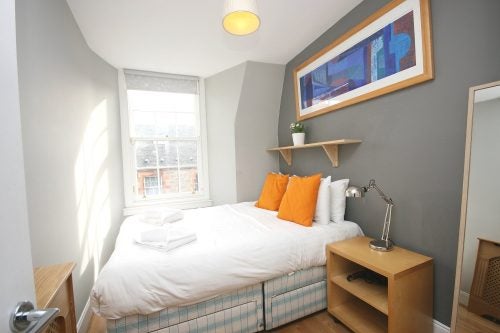 Flat Old Tolbooth Wynd in City of Edinburgh