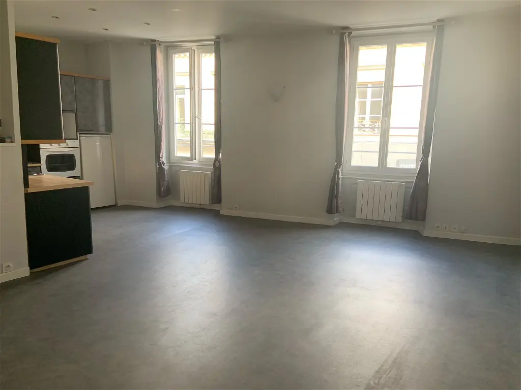 Flat Rue des Ruisseaux in Laval
