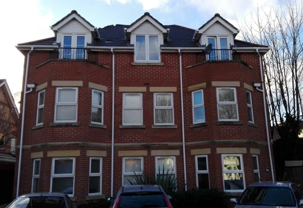 Flat Crabton Close Road in Bournemouth