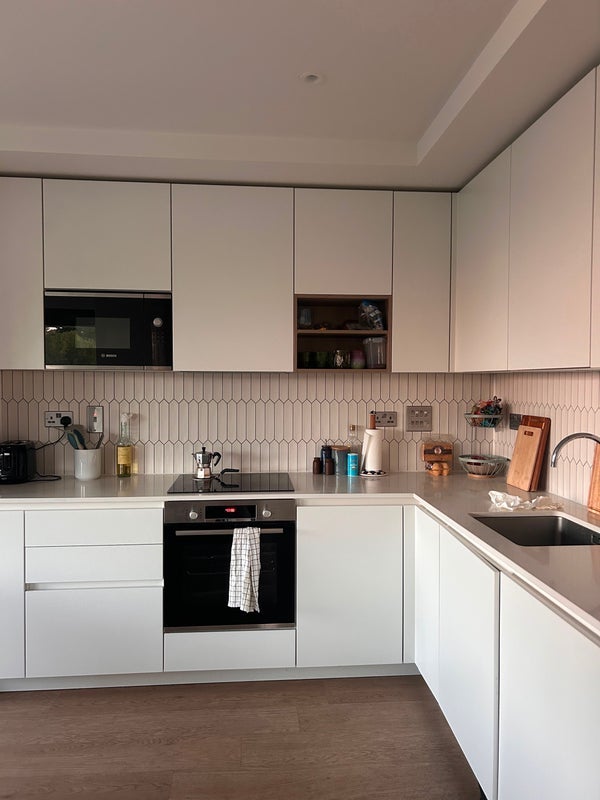 Room High Road Wembley in Greater London