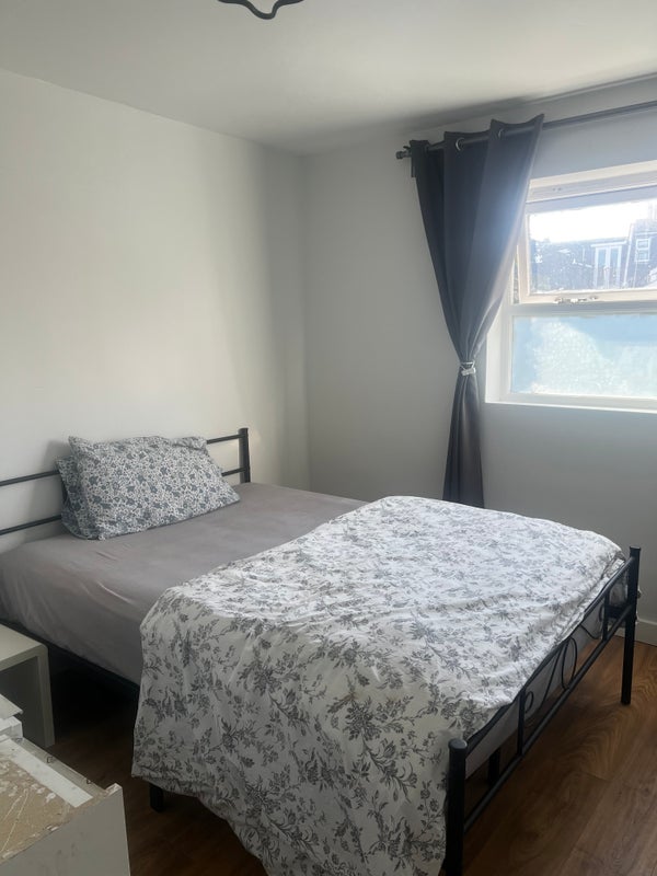 Room Herbert Road in Greater London