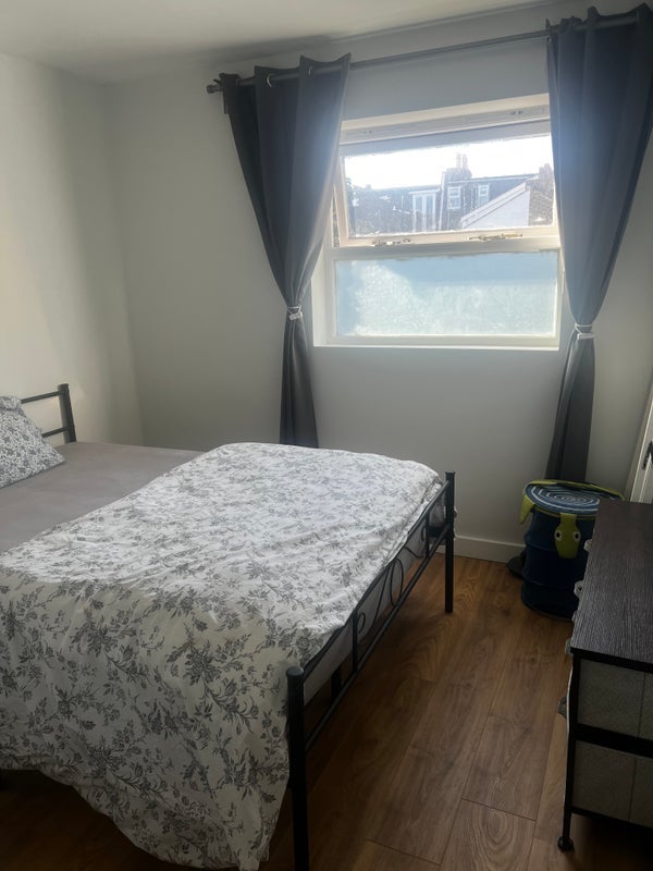 Room Herbert Road in Greater London