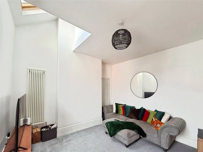 Flat Whitwell Road in Portsmouth