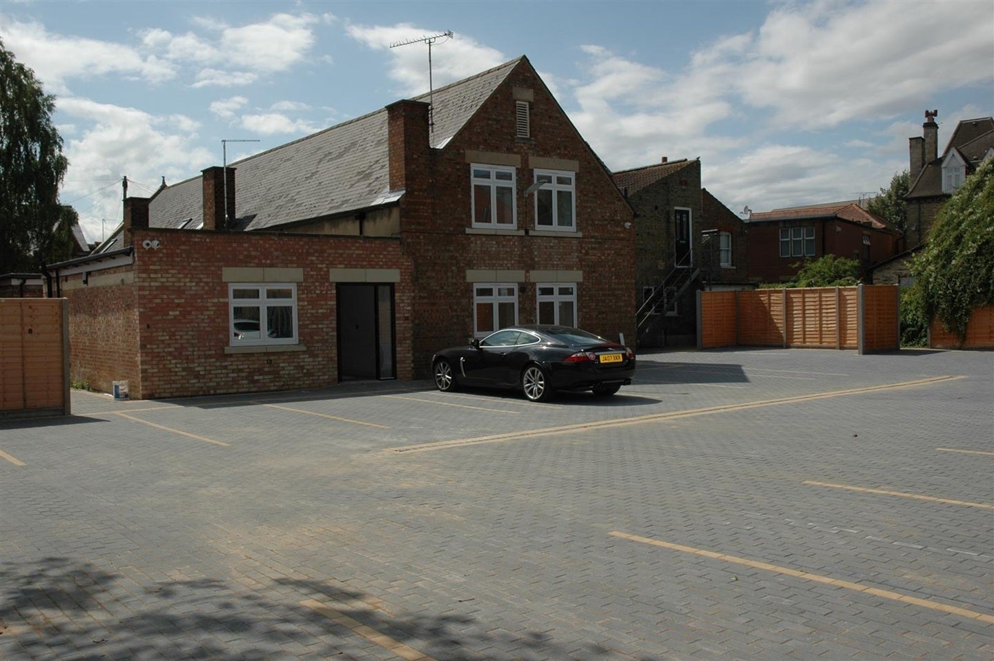 Flat Manor House Street in Peterborough