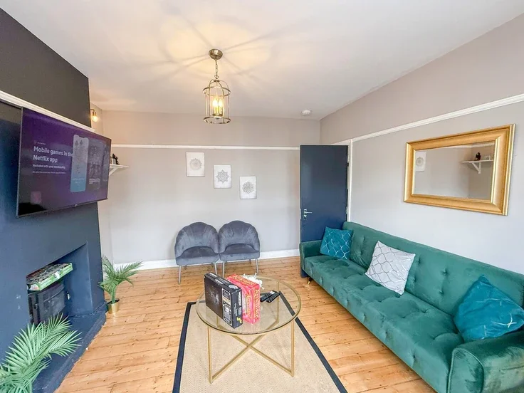 House Connaught Road in Greater London