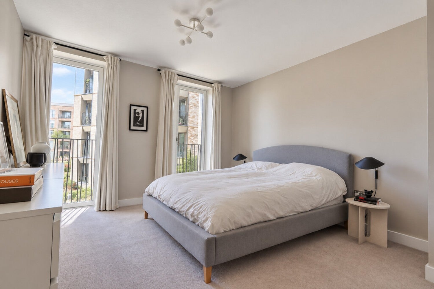 Flat Eddington Avenue in Cambridge
