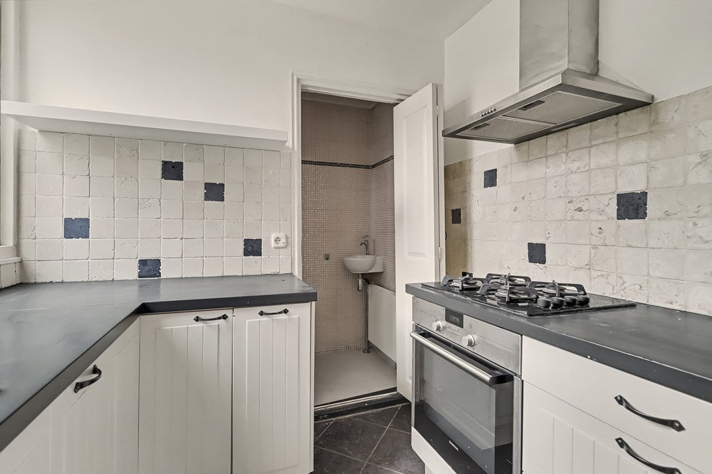 Hoekwoning te koop: Leeuwenhofje 2, Gorinchem