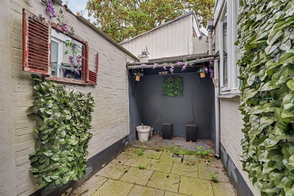 Hoekwoning te koop: Leeuwenhofje 2, Gorinchem