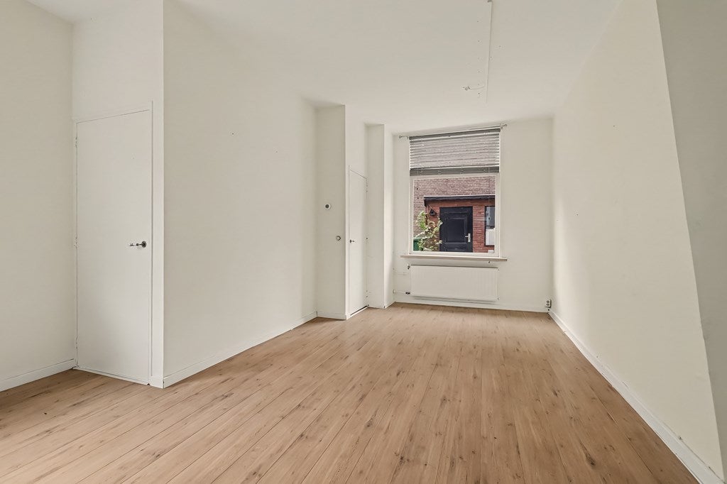 Hoekwoning te koop: Leeuwenhofje 2, Gorinchem