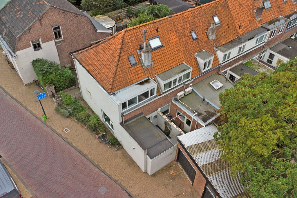 Hoekwoning te koop: Leeuwenhofje 2, Gorinchem