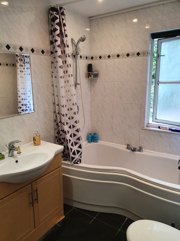 Room Bergholt Mews in Greater London