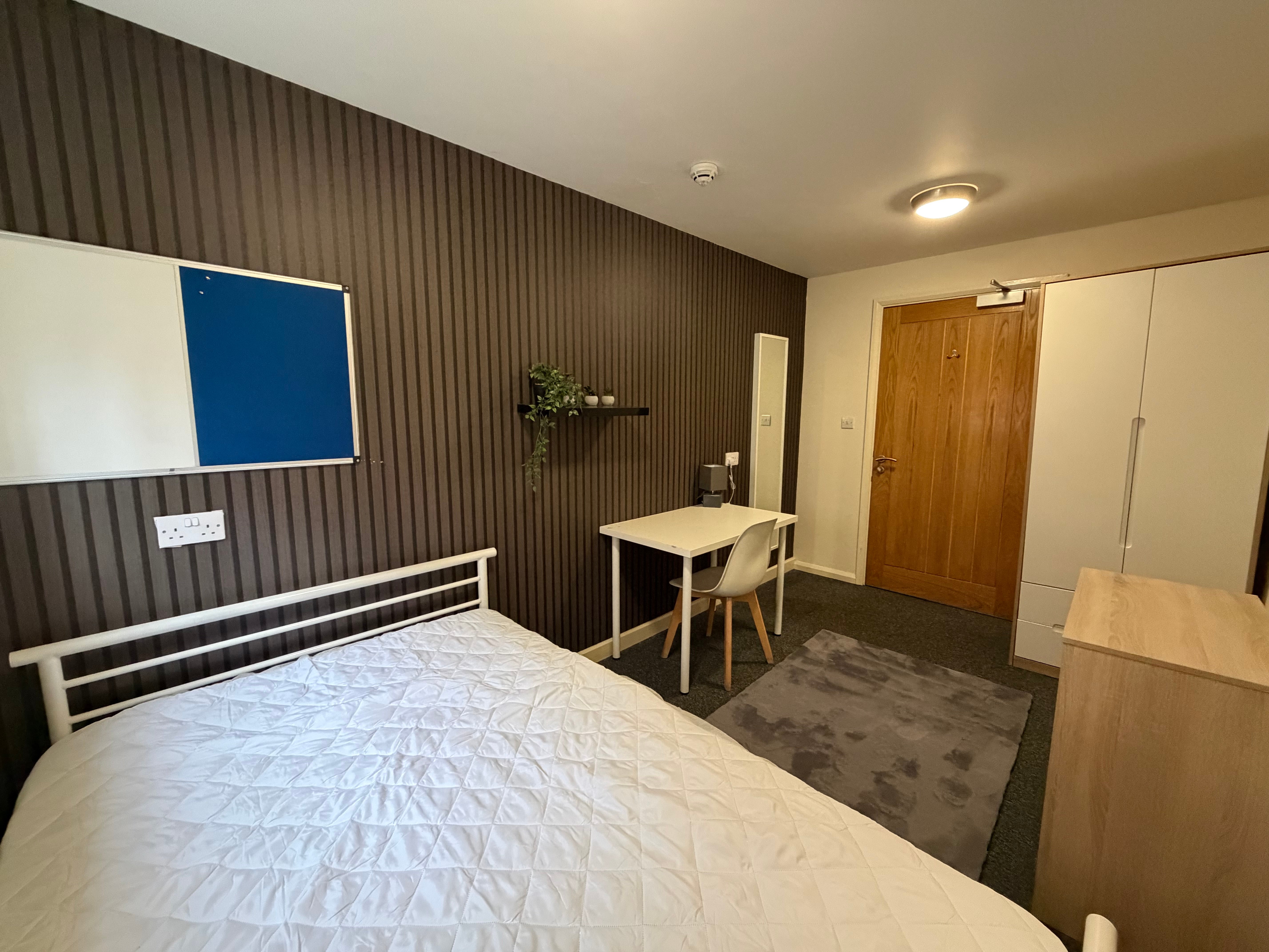 Room Forster Street in Nottingham