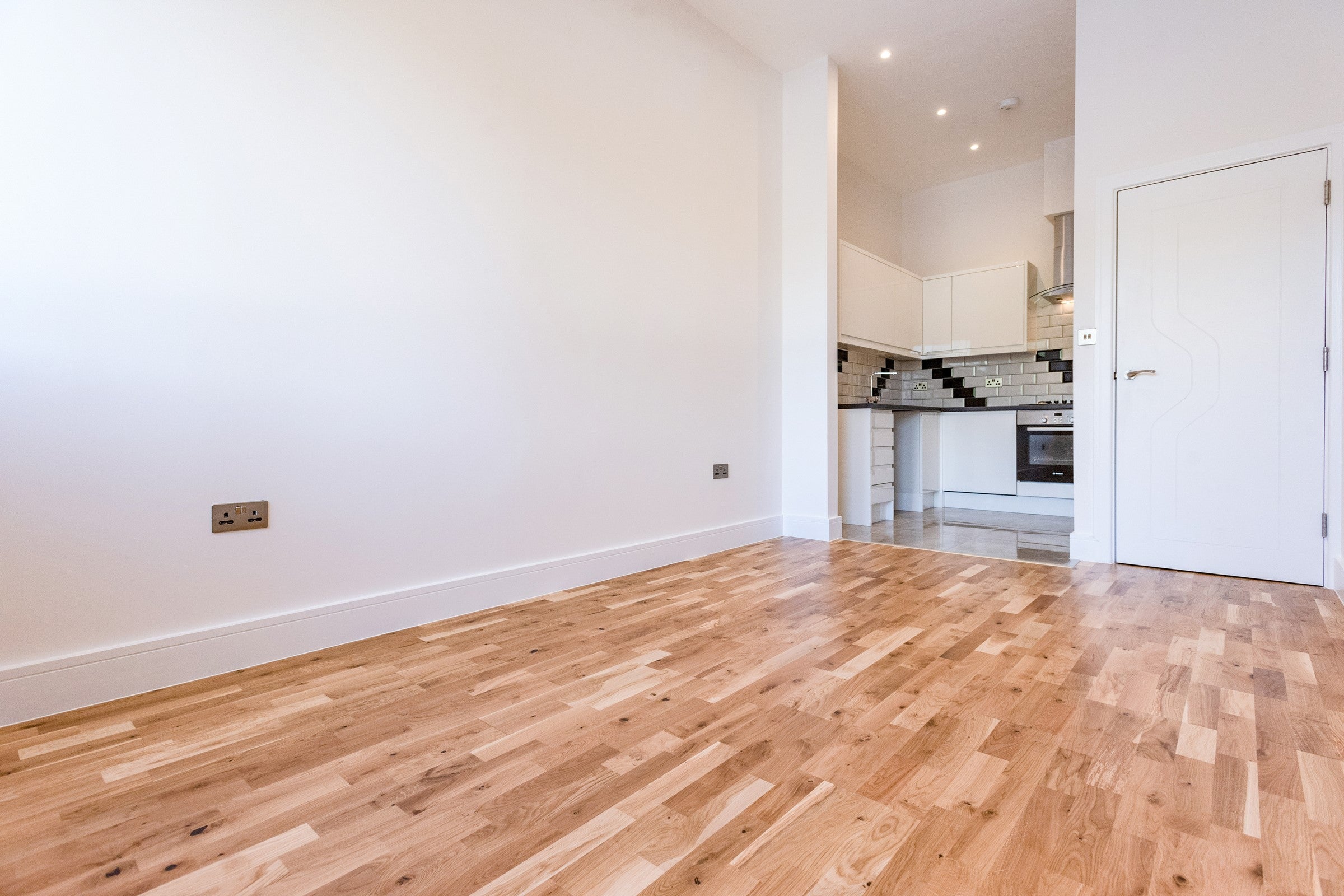 Flat Harvest Crescent in Hart
