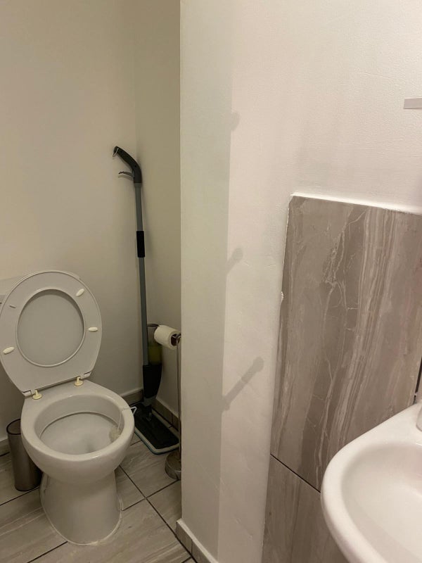 Room Arngask Road in Greater London