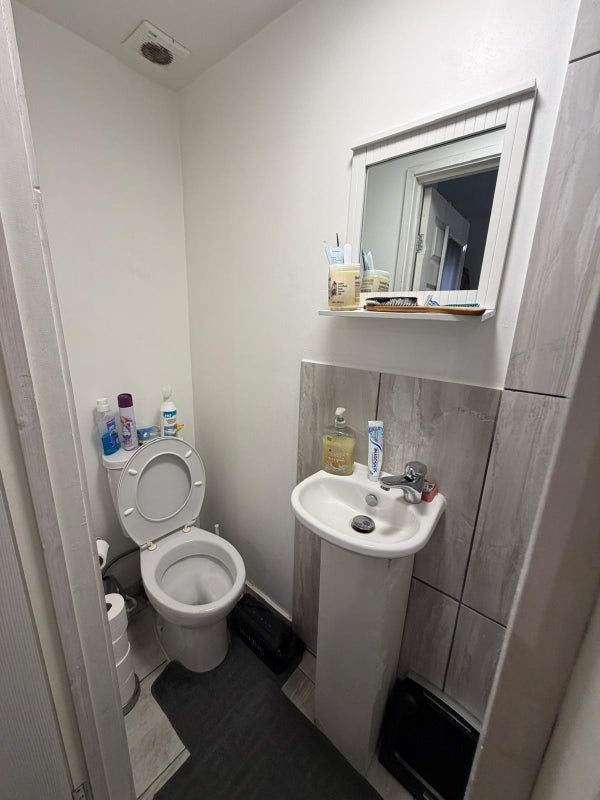 Room Arngask Road in Greater London