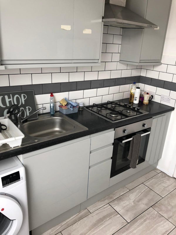 Room Arngask Road in Greater London