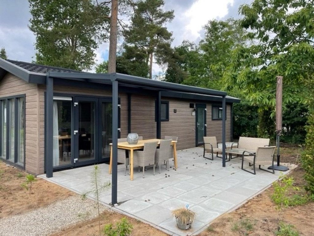 Huis Kanaal Zuid 444 448 in Lieren