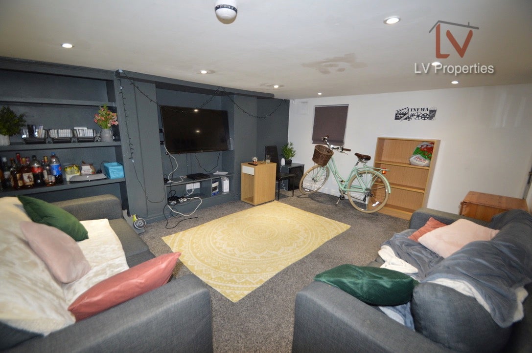 Flat Rochester Terrace in Leeds
